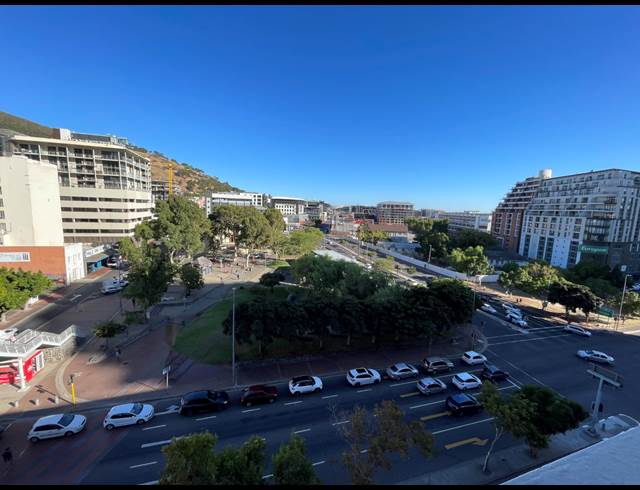 3,658M² BUILDING TO LET IN CAPE TOWN CITY CENTRE