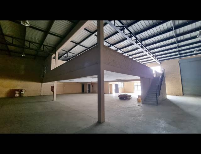 1,309M² WAREHOUSE TO LET IN POMONA