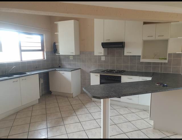 3 BEDROOM CLUSTER RENTED IN BOSKRUIN
