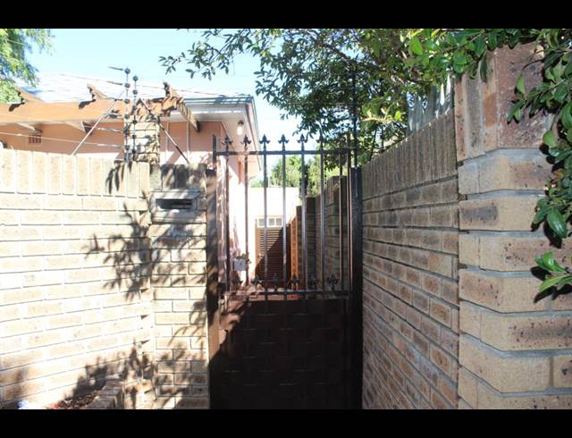 2 bed property to rent in DIEP RIVER