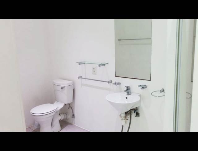 1 bed property to rent in WOODSTOCK
