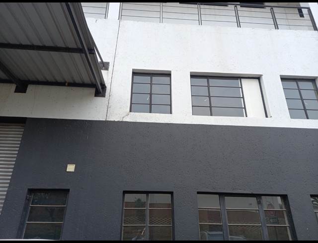 378M² WAREHOUSE TO LET IN POMONA