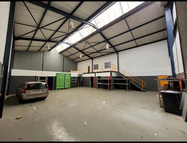 470M² WAREHOUSE RENTED IN KILLARNEY GARDENS
