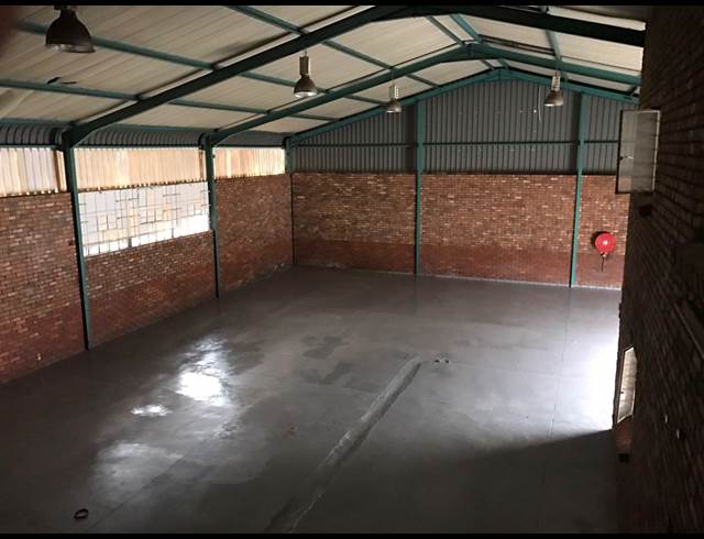 348M² MINI FACTORY RENTED IN HENNOPSPARK