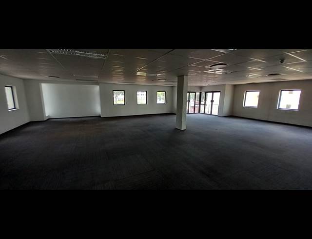 280M² OFFICE TO LET IN EDENBURG
