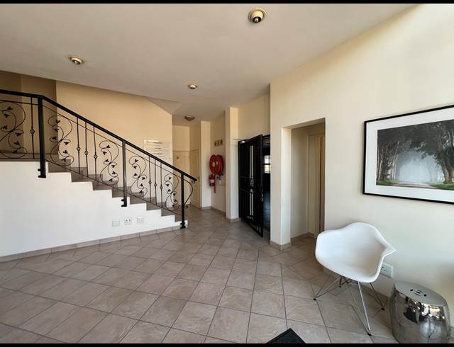 150M² OFFICE TO LET IN HIGHVELD