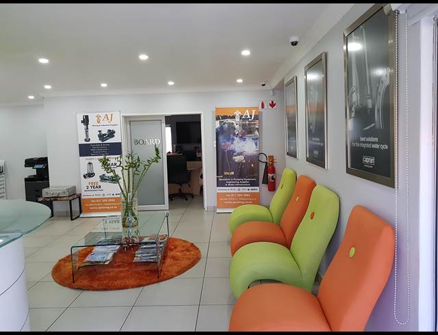 1,800M² WAREHOUSE TO LET IN SEBENZA