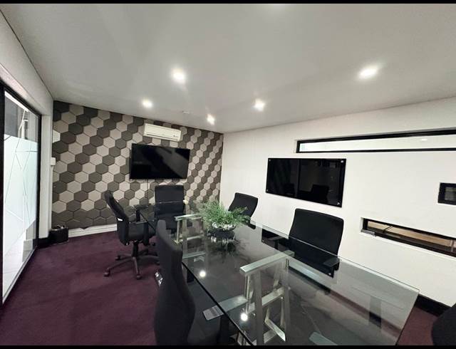 17M² SERVICED OFFICE TO LET IN BARBEQUE DOWNS