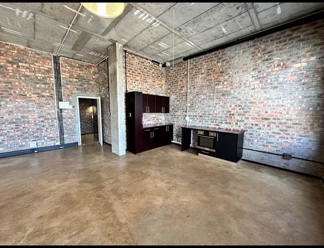 75M² OFFICE TO LET IN WOODSTOCK
