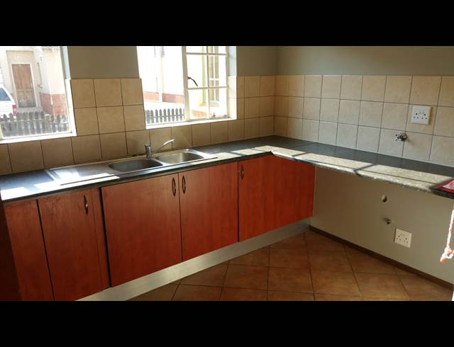 3 bed property to rent in TERENURE