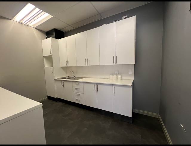 153M² SERVICED OFFICE TO LET IN ILLOVO