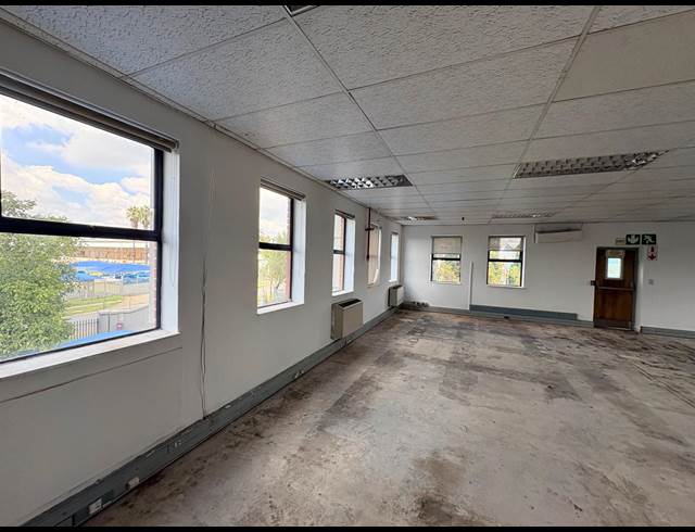 749M² OFFICE TO LET IN RANDJESPARK