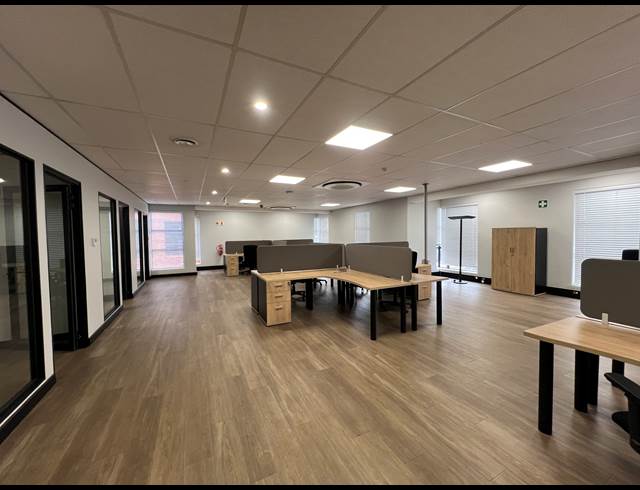 246M² OFFICE TO LET IN CENTURION CENTRAL