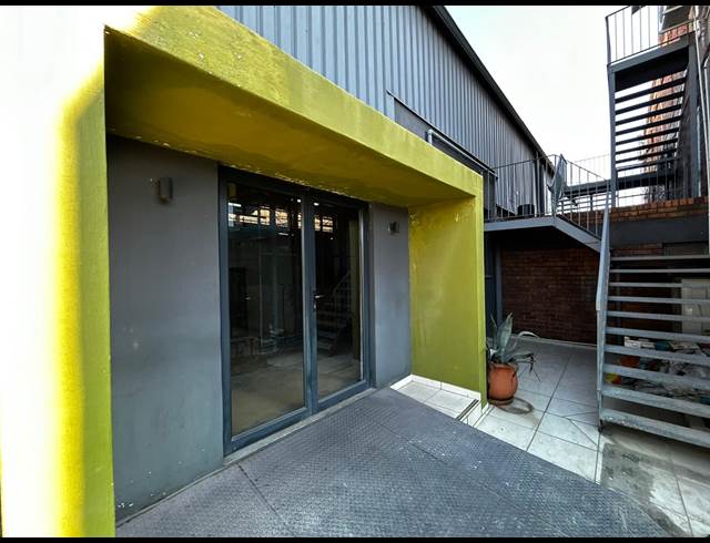 481M² WAREHOUSE TO LET IN KRAMERVILLE