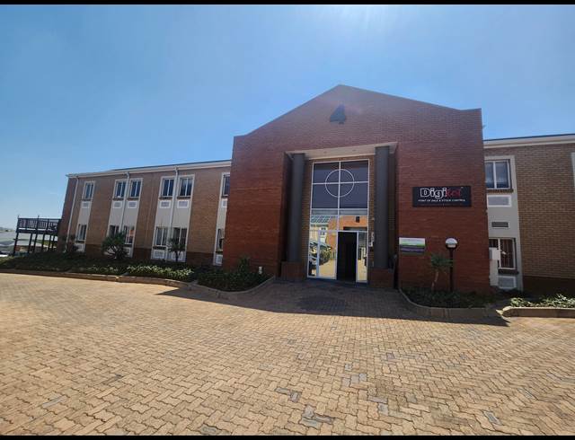 261M² OFFICE TO LET IN HALFWAY HOUSE