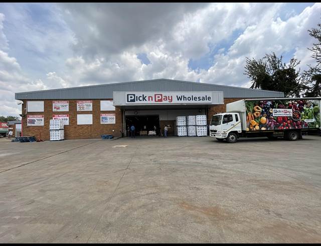 2,995M² WAREHOUSE TO LET IN CITY DEEP