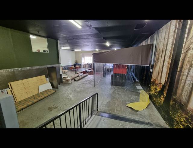 378M² WORKSHOP TO LET IN WOODSTOCK