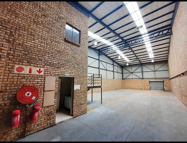 287M² WAREHOUSE TO LET IN STORMILL