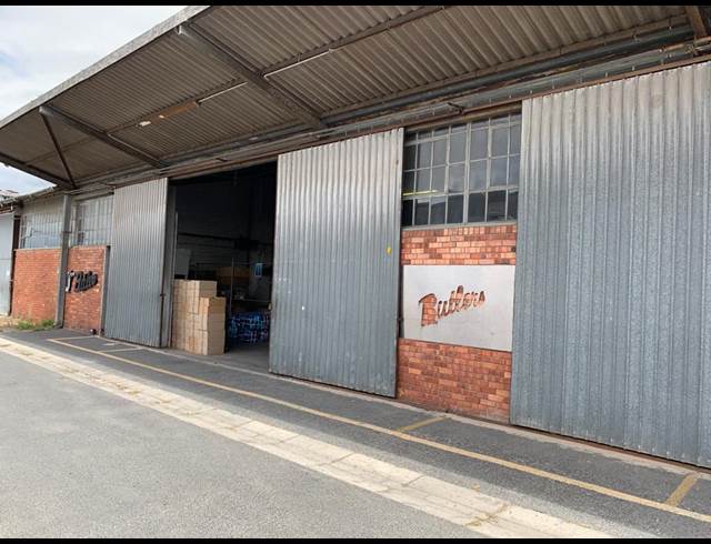 1,800M² WAREHOUSE RENTED IN BELLVILLE SOUTH
