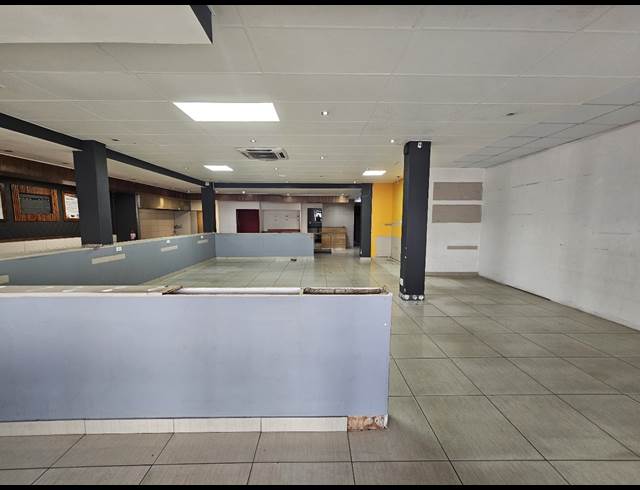 393M² RETAIL TO LET IN EPPING INDUSTRIAL
