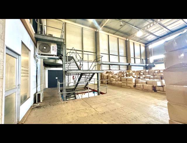 6,902M² WAREHOUSE TO LET IN SPRINGFIELD