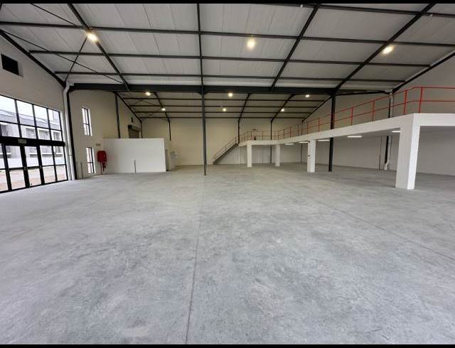 847M² WAREHOUSE TO LET IN STONEWOOD SECURITY ESTATE