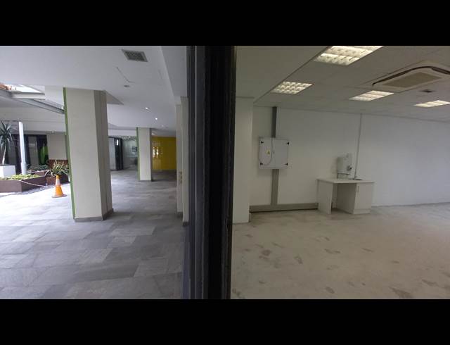69M² RETAIL TO LET IN WOODSTOCK