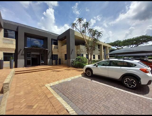 360M² OFFICE TO LET IN BRYANSTON