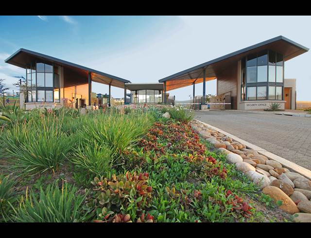 3 BEDROOM PROPERTY TO RENT IN CLARA ANNA FONTEIN