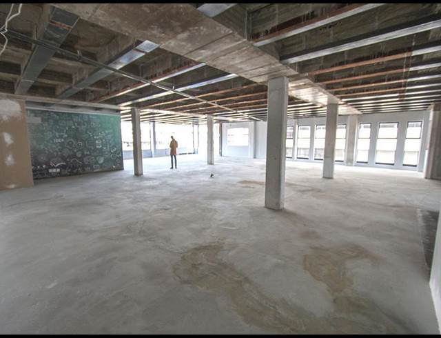 400M² SHOWROOM TO LET IN KRAMERVILLE