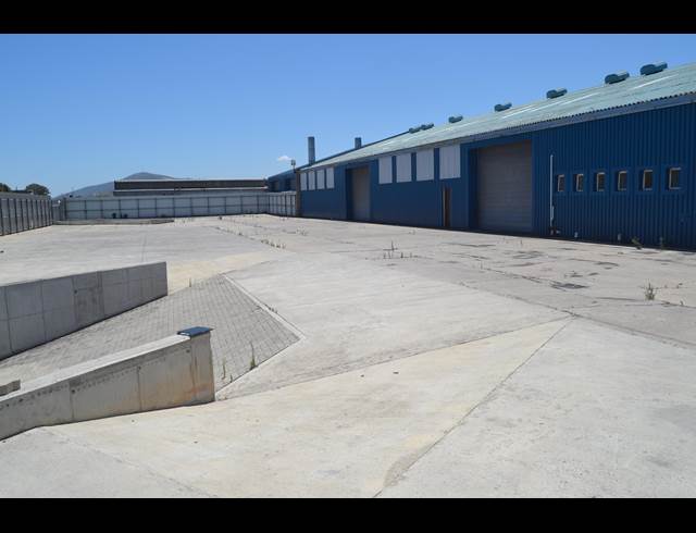 1,350M² WAREHOUSE TO LET IN PAROW INDUSTRIAL