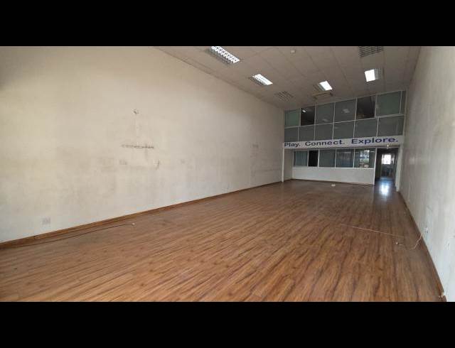 175M² RETAIL TO LET IN AERORAND