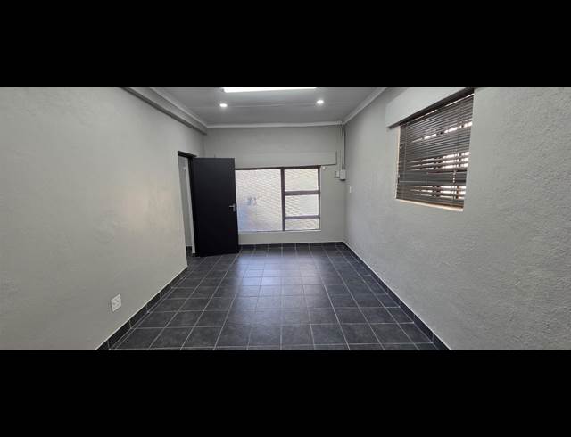 85M² OFFICE TO LET IN NELSPRUIT EXT 1