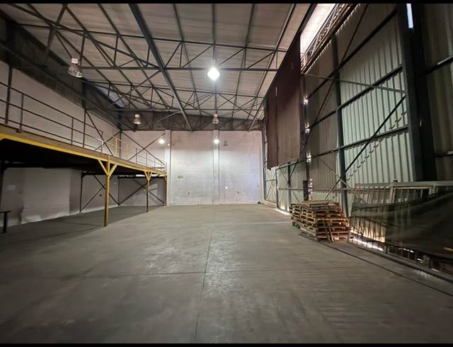 660M² WAREHOUSE TO LET IN BROADLANDS