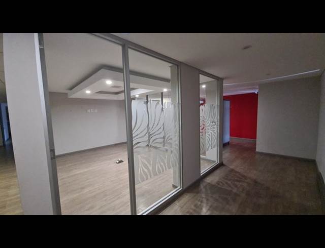 BUSINESS PROPERTY TO RENT IN VORNA VALLEY
