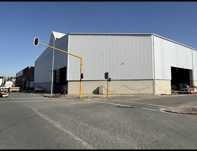 5,478M² WAREHOUSE TO LET IN CONGELLA