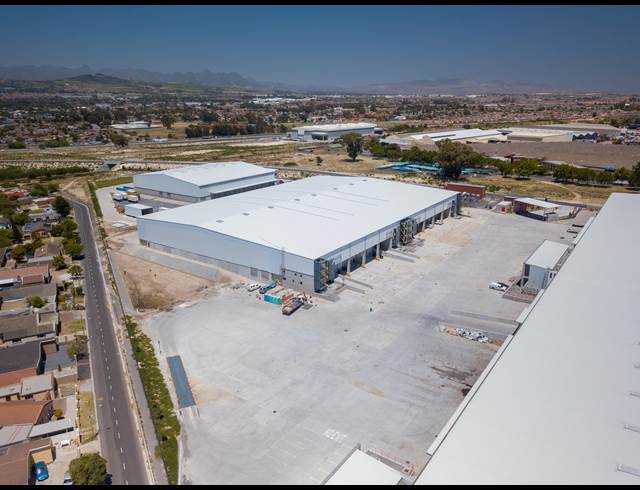 3,268M² WAREHOUSE TO LET IN BELLVILLE SOUTH