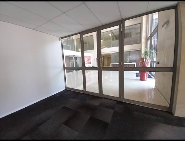 488M² OFFICE TO LET IN BRYANSTON