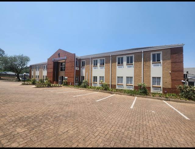 231M² OFFICE TO LET IN HALFWAY HOUSE