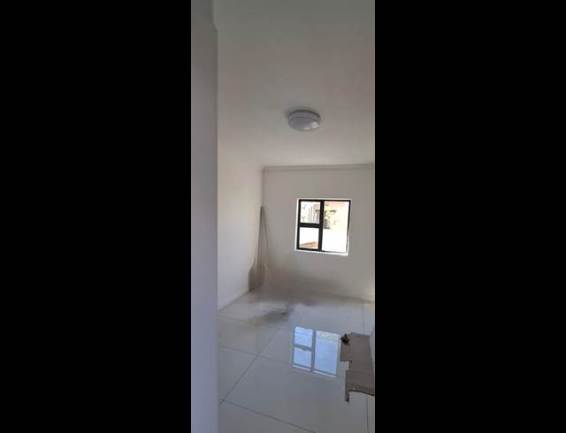 2 BEDROOM PROPERTY TO RENT IN PANORAMA