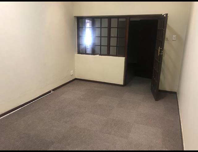 OFFICE PROPERTY TO RENT IN DORINGKLOOF