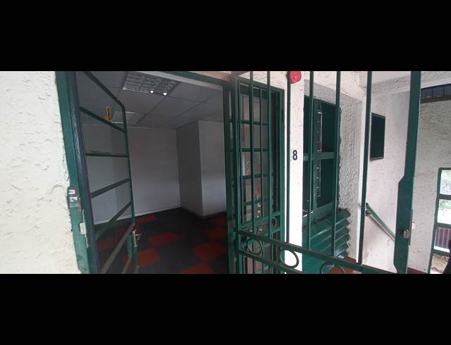 126.49M² BUSINESS TO LET IN HIGHVELD