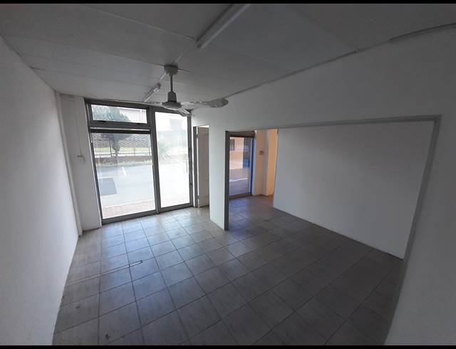 498M² WAREHOUSE TO LET IN HONEYDEW