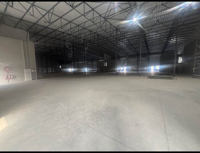 1,050M² WAREHOUSE TO LET IN BELLVILLE SOUTH INDUSTRIA
