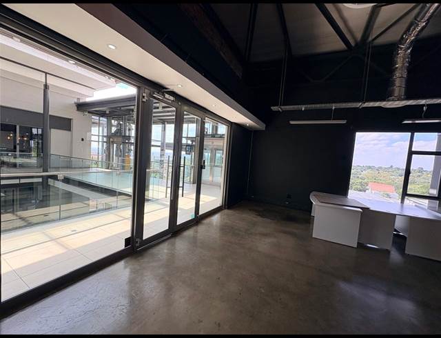 276M² OFFICE TO LET IN FOURWAYS