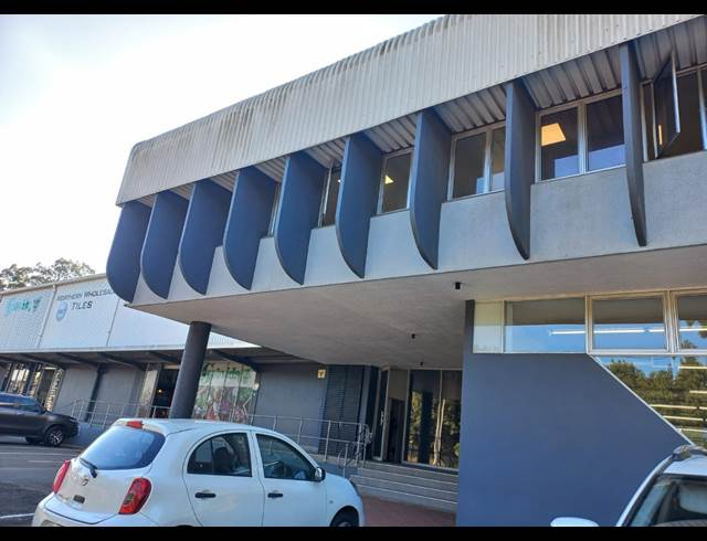 651M² OFFICE TO LET IN UMGENI PARK