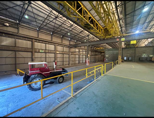1,900M² WAREHOUSE TO LET IN BRACKENFELL INDUSTRIAL