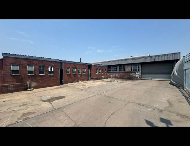 309M² WAREHOUSE TO LET IN HERMANSTAD