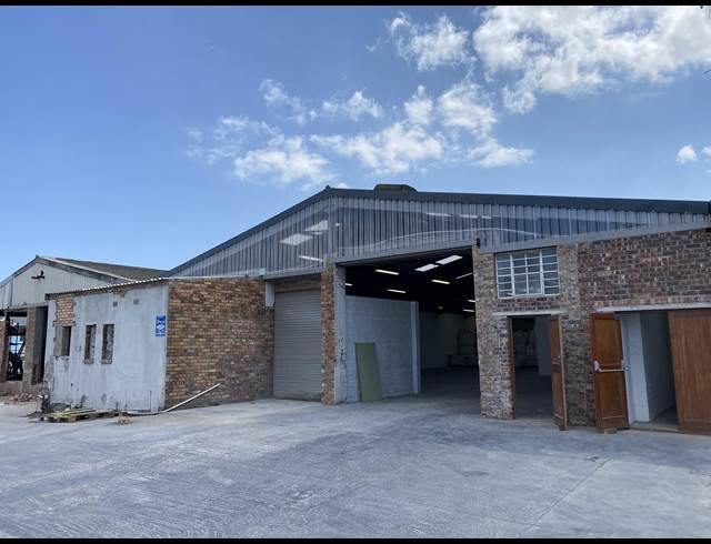 775M² WAREHOUSE TO LET IN PAROW INDUSTRIAL