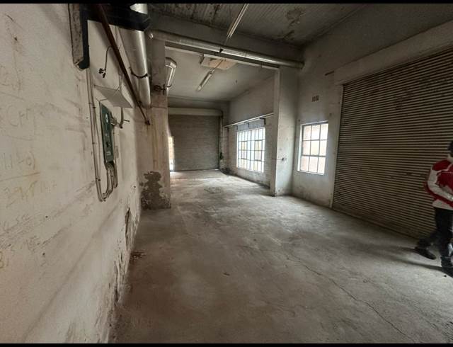 75M² WAREHOUSE TO LET IN ELANDSFONTEIN